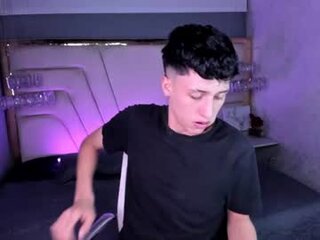 thom_amees