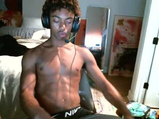 kellymakesvids
