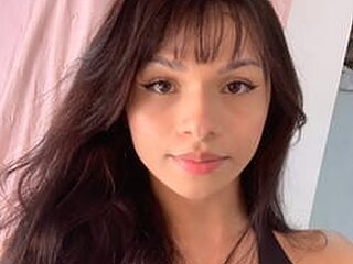 Alanis Hotgirl